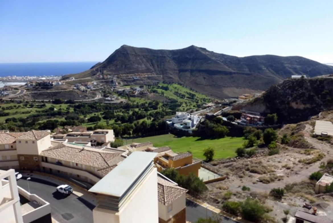 Golf, Piscina Climatizada Y Playa Apartman La Envia Kültér fotó