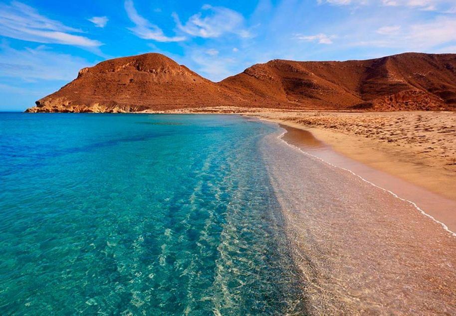 Golf, Piscina Climatizada Y Playa Apartman La Envia Kültér fotó